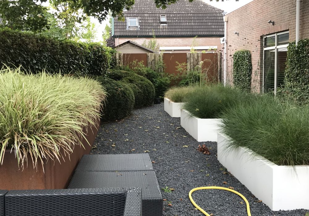 Druppelslang en onzichtbare pop-up sproeiers
